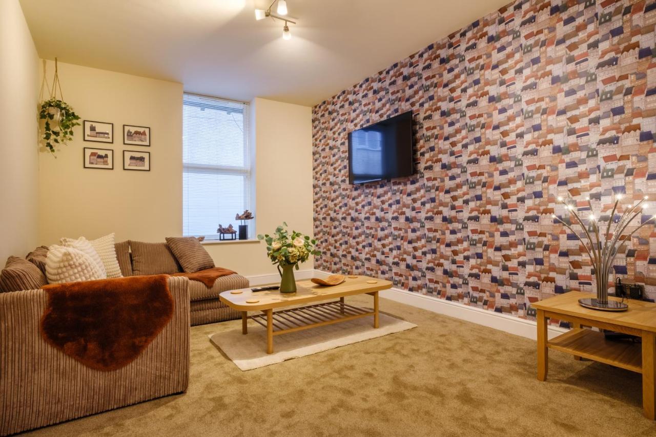 Flat 2, The Old Antiques Warehouse - Free Off-Site Health Club Access With Pool, Sauna, Steam Room & Gym Bowness-on-Windermere Zewnętrze zdjęcie